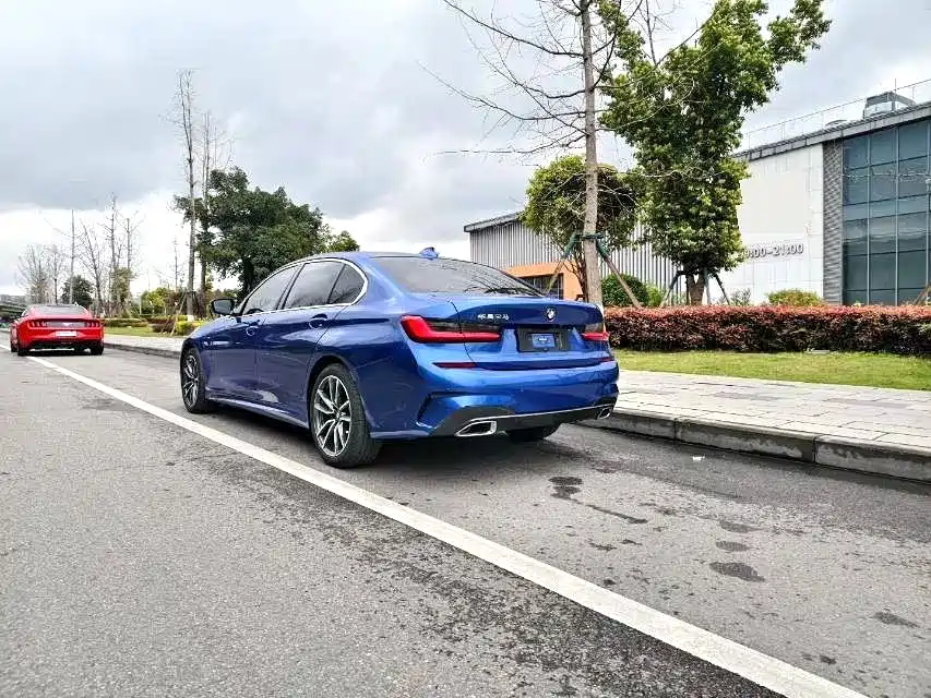 BMW 3 Series — миниатюра 5