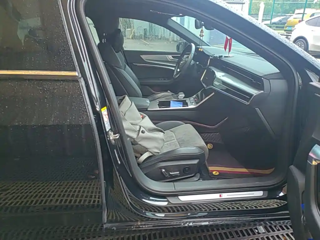 Audi A6L — миниатюра 25