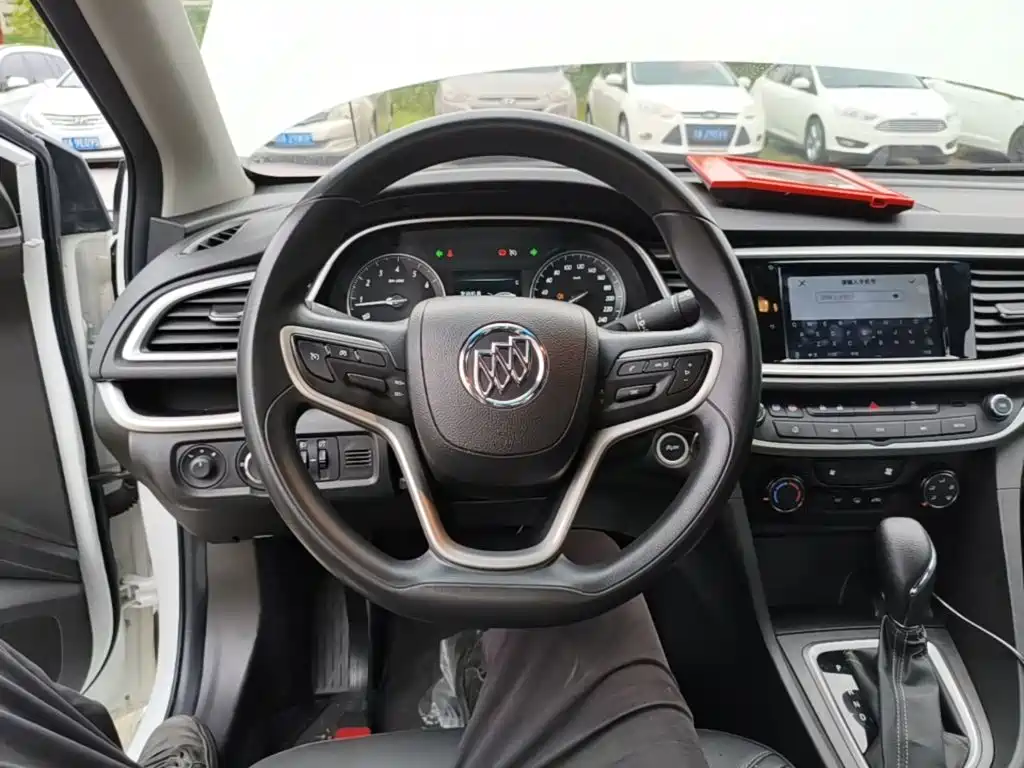 Buick Excelle — миниатюра 11