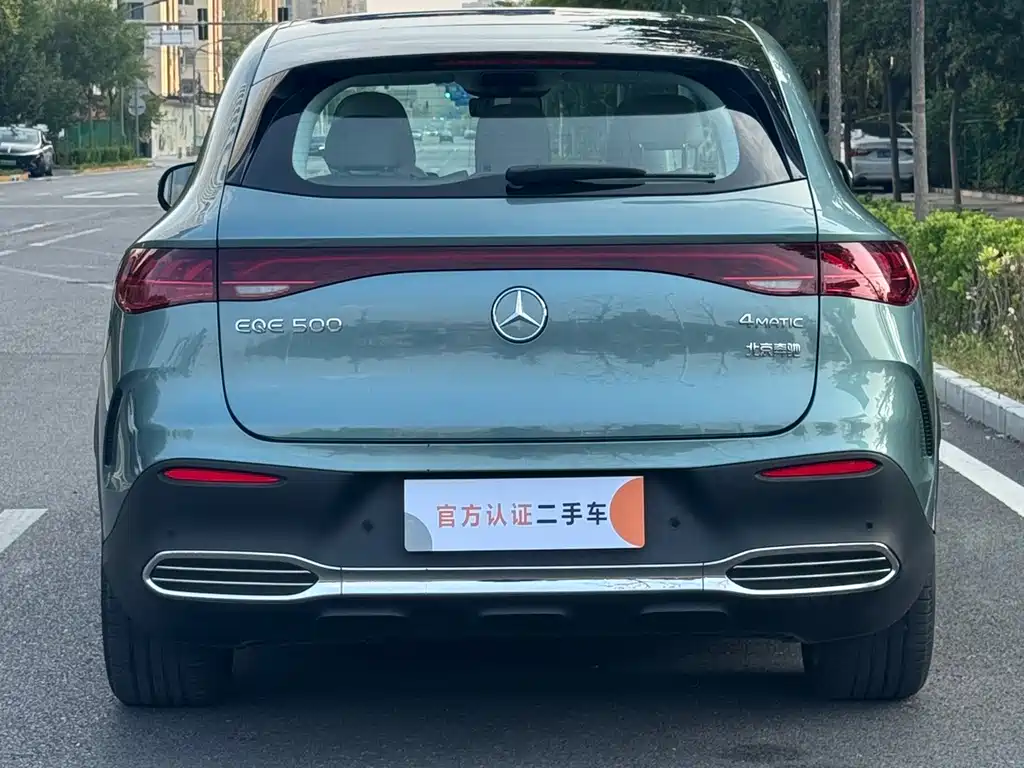 Mercedes-Benz EQE SUV — миниатюра 5