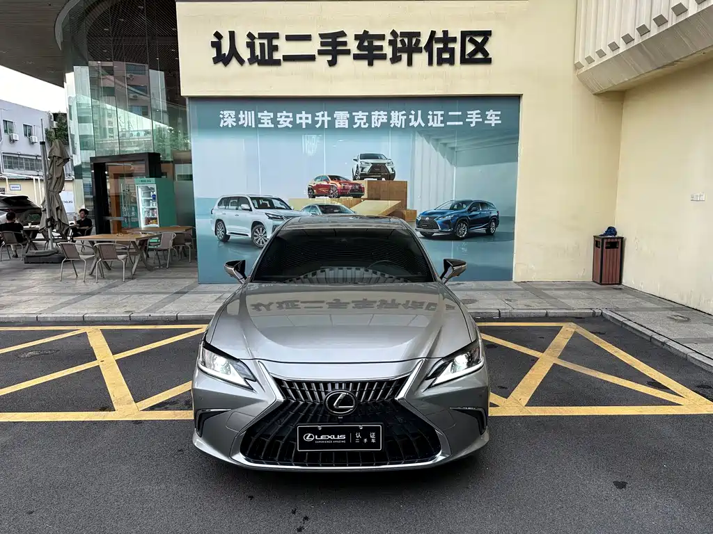 Lexus ES — миниатюра 6