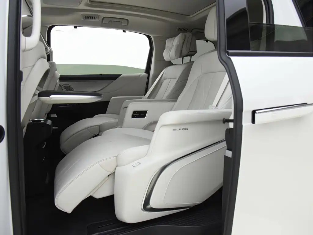 Buick GL8 Hybrid — миниатюра 12