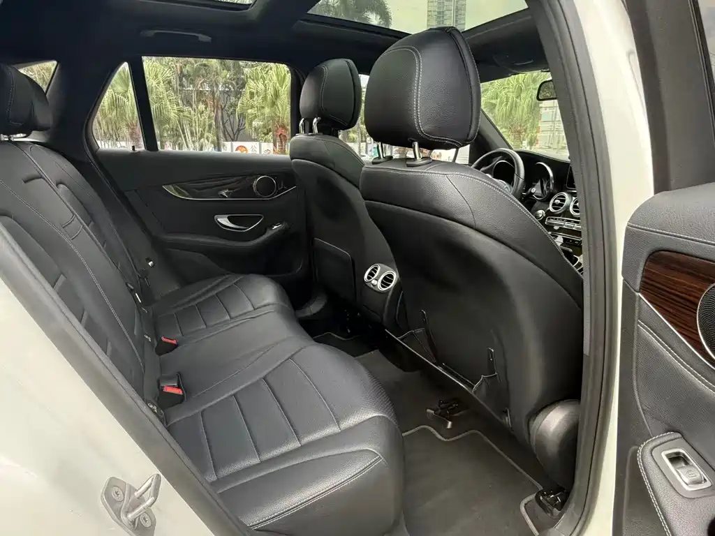 Mercedes-Benz GLC — миниатюра 10