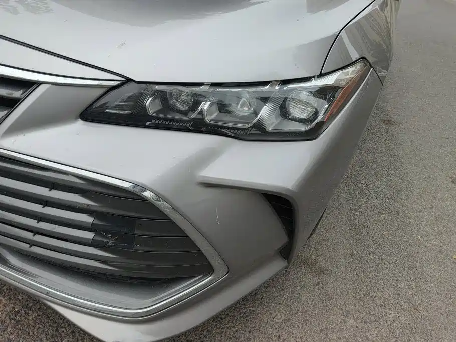 Toyota Avalon — миниатюра 5