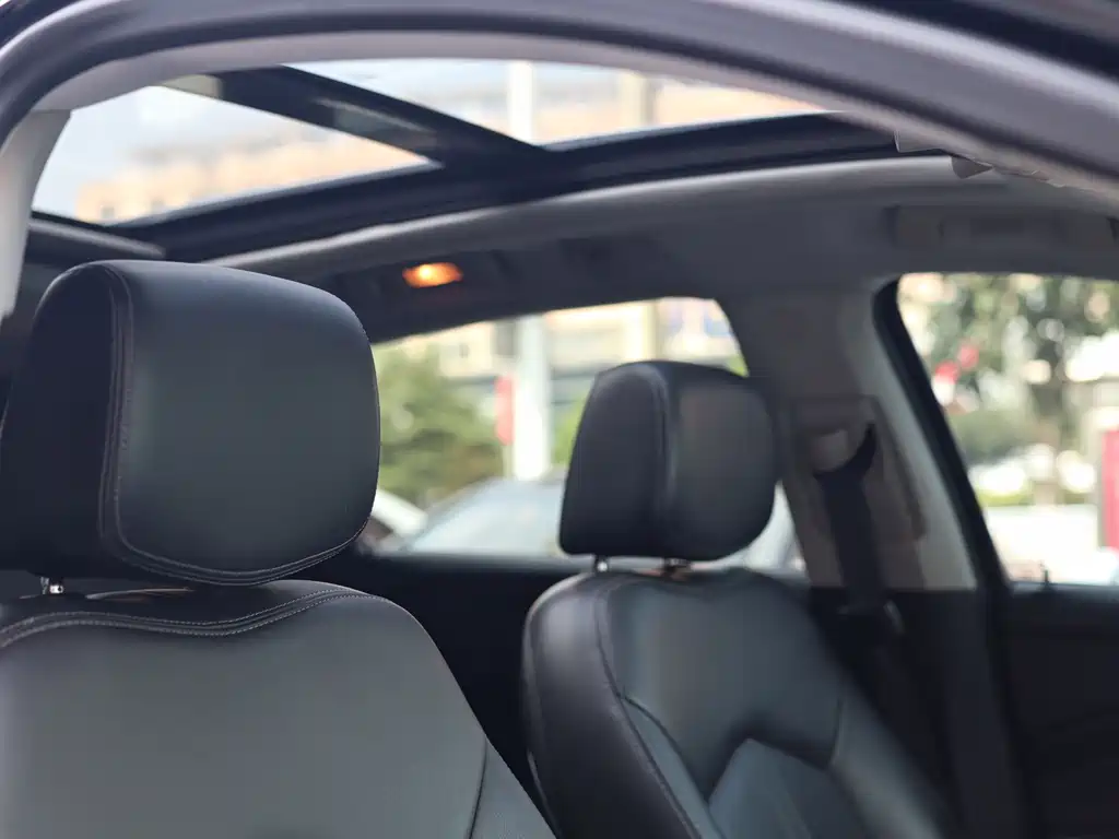 Cadillac SRX — миниатюра 28