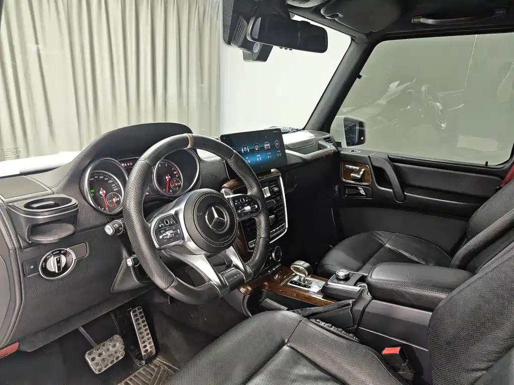 Mercedes-Benz G-Class — миниатюра 6