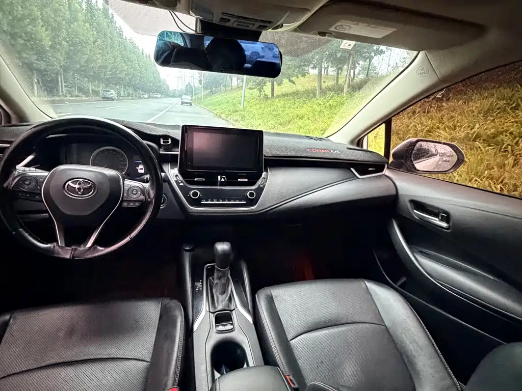 Toyota Corolla — миниатюра 12