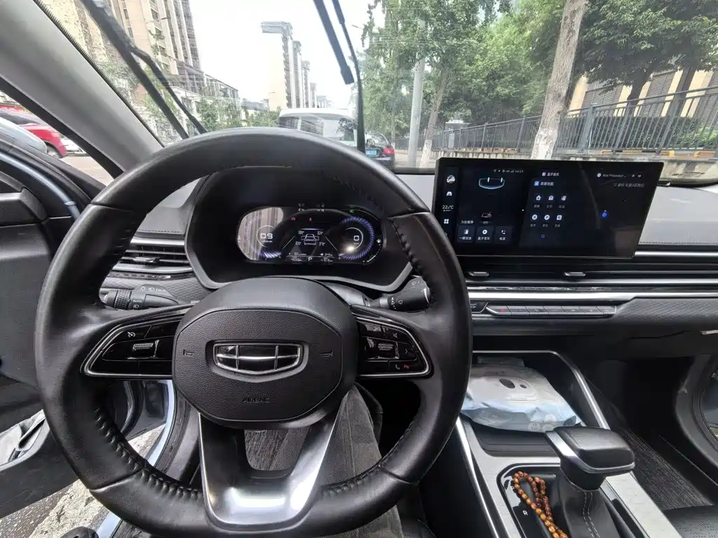 Geely Emgrand — миниатюра 3