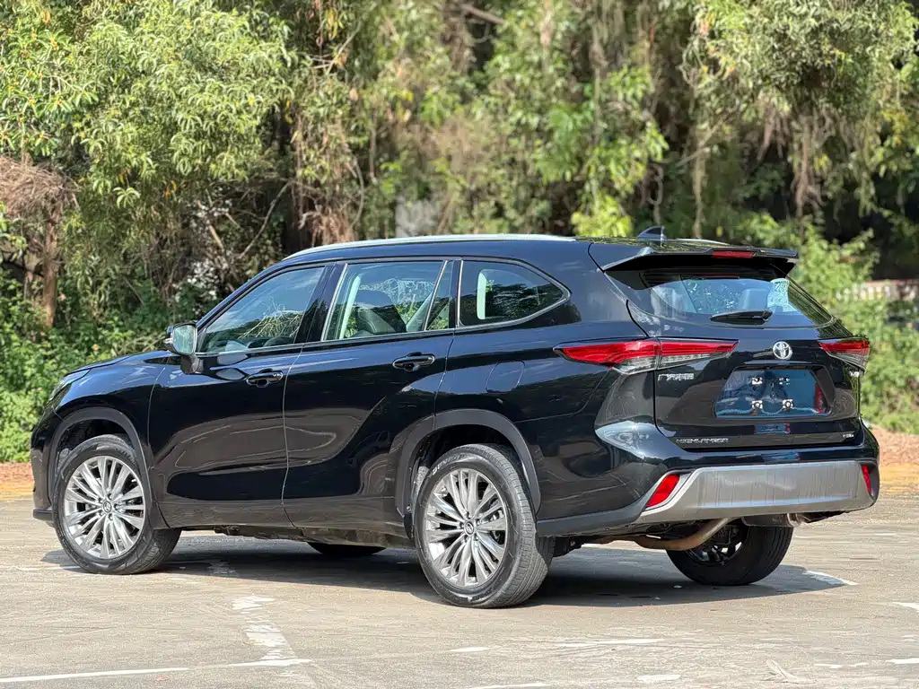 Toyota Highlander — миниатюра 13