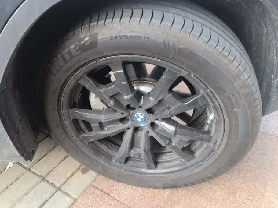 BMW iX3 — миниатюра 6