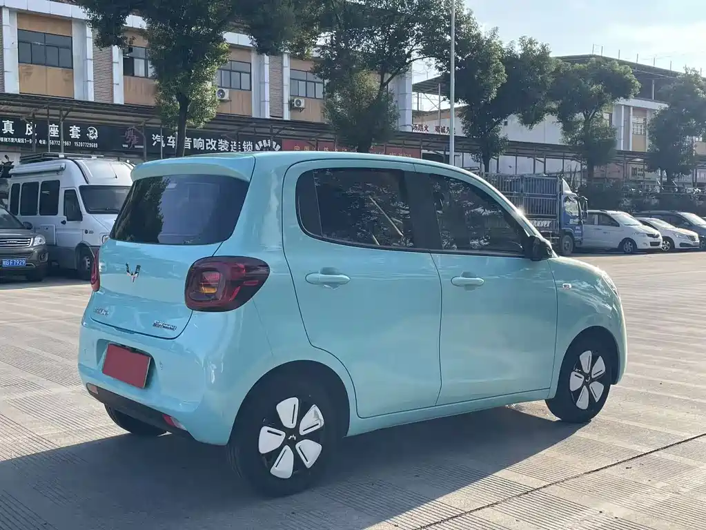 Wuling MINIEV — миниатюра 9