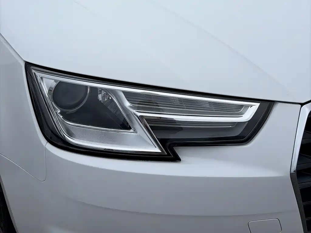 Audi A4L — миниатюра 4