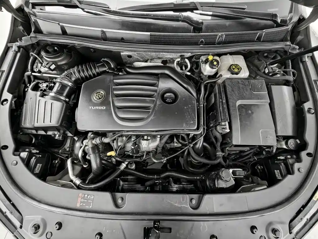 Buick LaCrosse — миниатюра 6