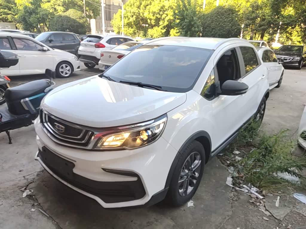 Geely Vision X3 1.5 л 2021 г. Белый, пробег 21900 км