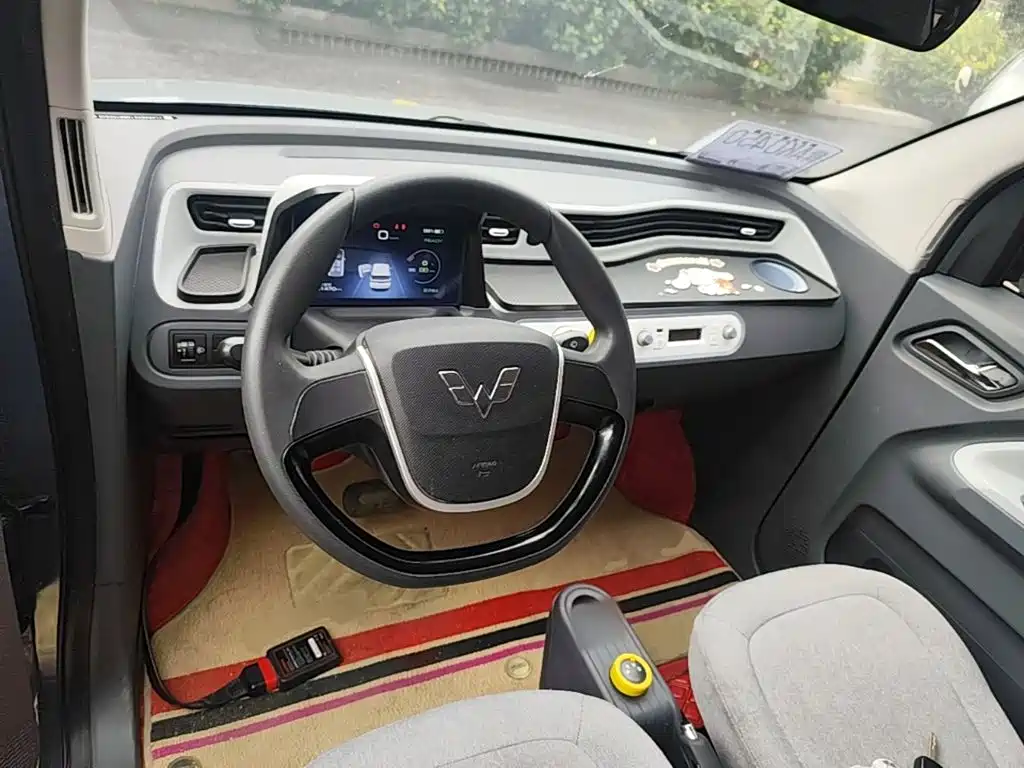 Wuling MINIEV — миниатюра 10