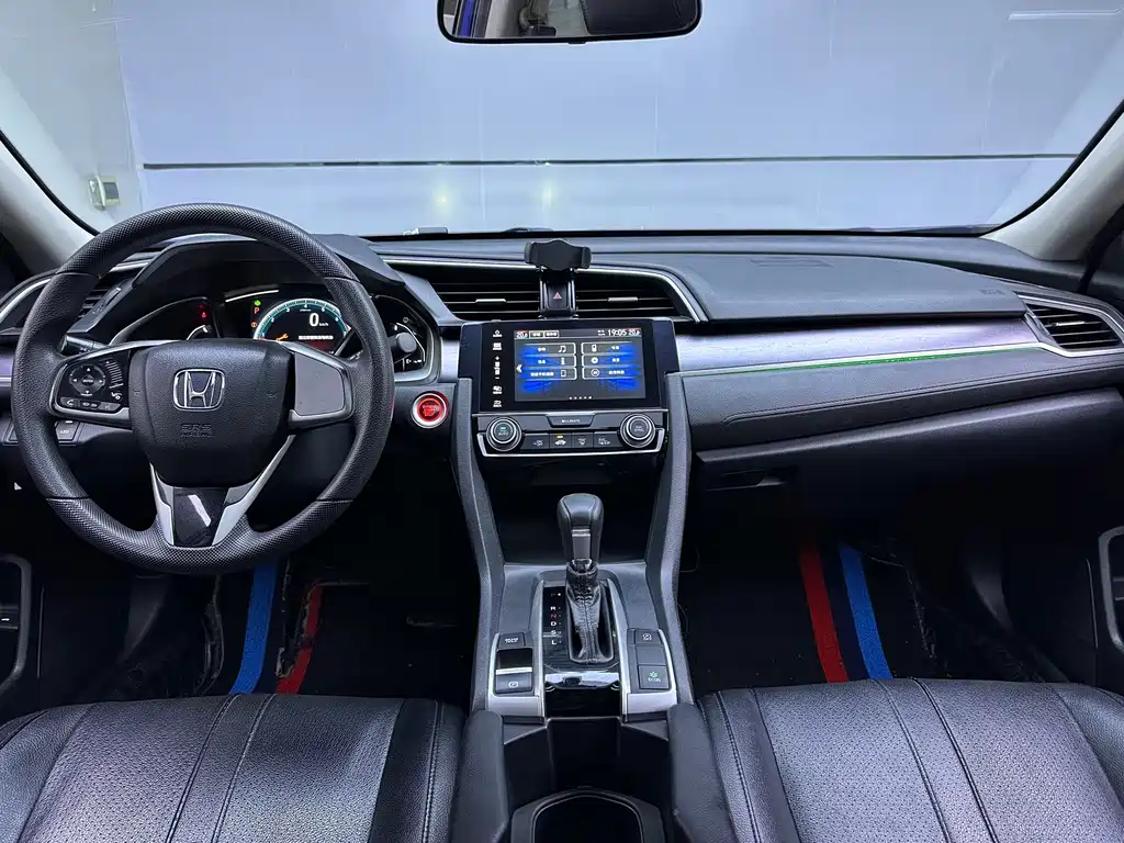 Honda Civic — миниатюра 7