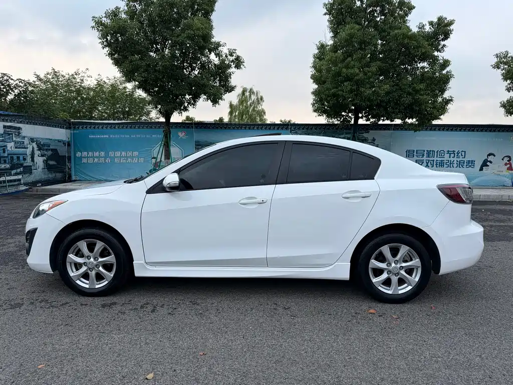 Mazda 3 Xingcheng — миниатюра 8