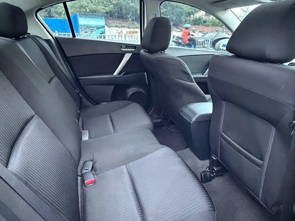 Mazda 3 Xingcheng — миниатюра 12