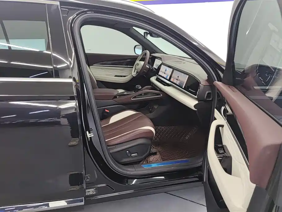 Geely Monjaro L 2024 2.0TD AT