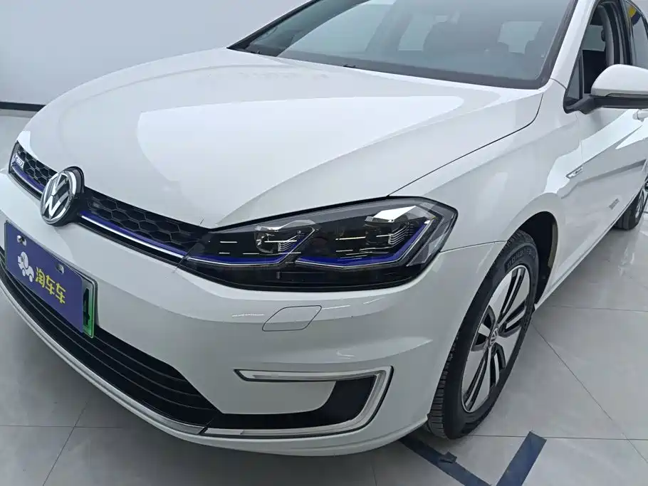 Volkswagen Golf EV — миниатюра 5
