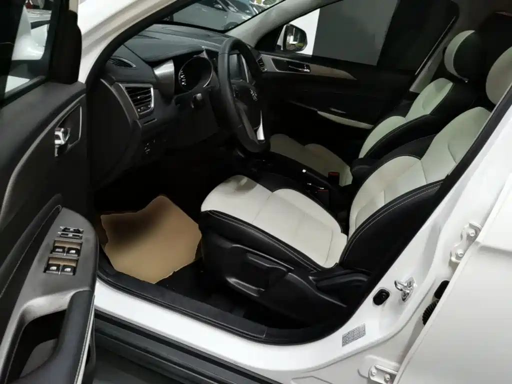 Changan CS35 — миниатюра 15
