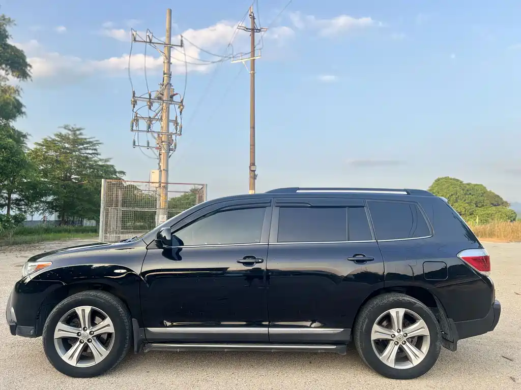 Toyota Highlander — миниатюра 16