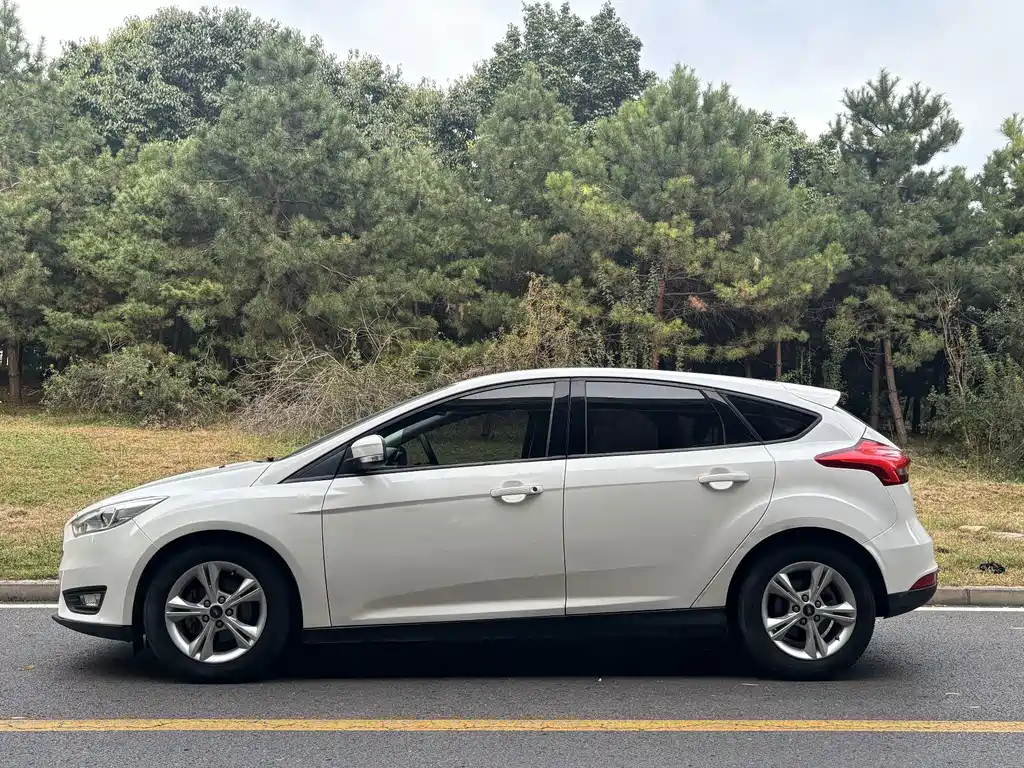 Ford Focus — миниатюра 3