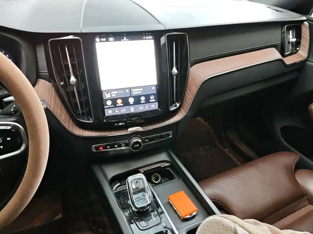 Volvo XC60 — миниатюра 13