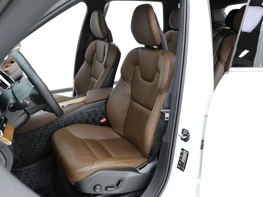 Volvo XC90 — миниатюра 7