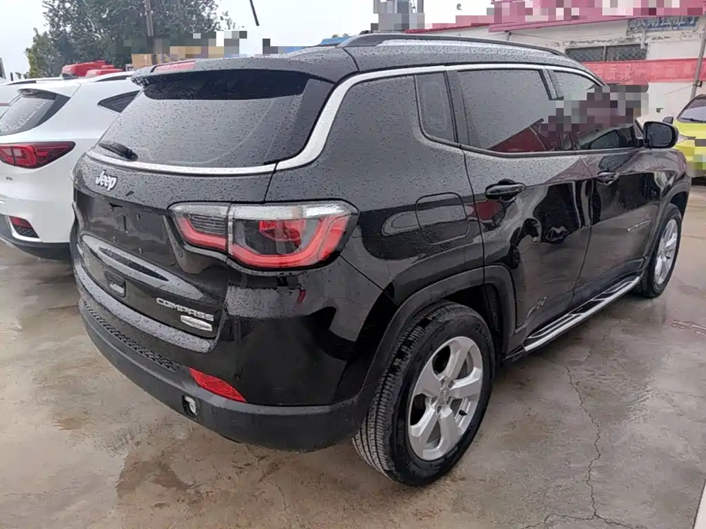 Jeep Compass — миниатюра 7