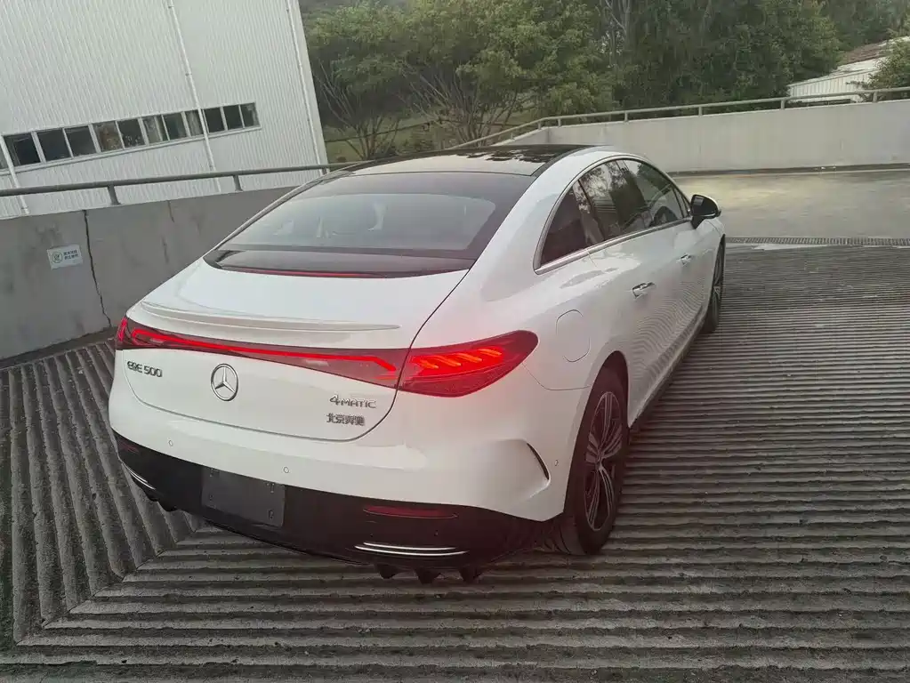 Mercedes-Benz EQE — миниатюра 4