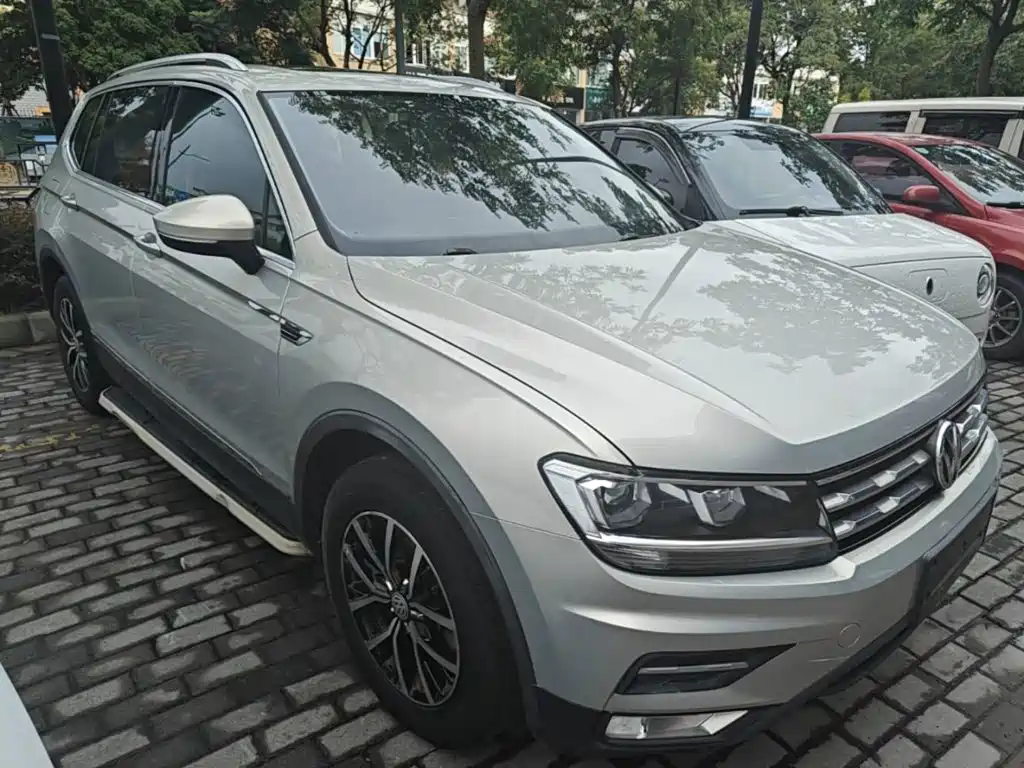 Volkswagen Tiguan L — миниатюра 4