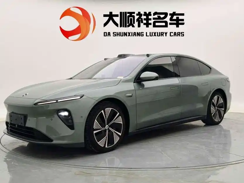 NIO ET7