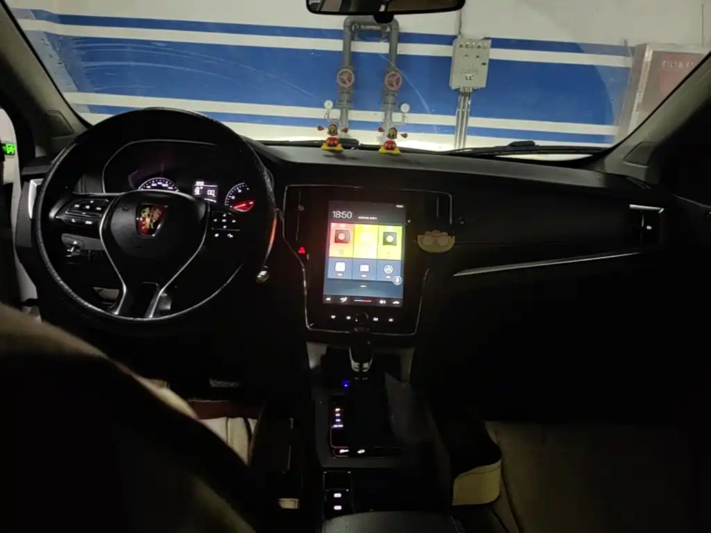 Roewe RX5 — миниатюра 11