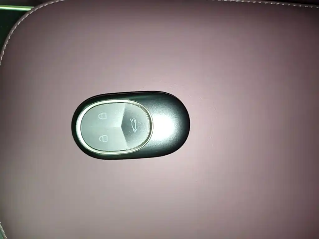 NIO ET5T — миниатюра 9