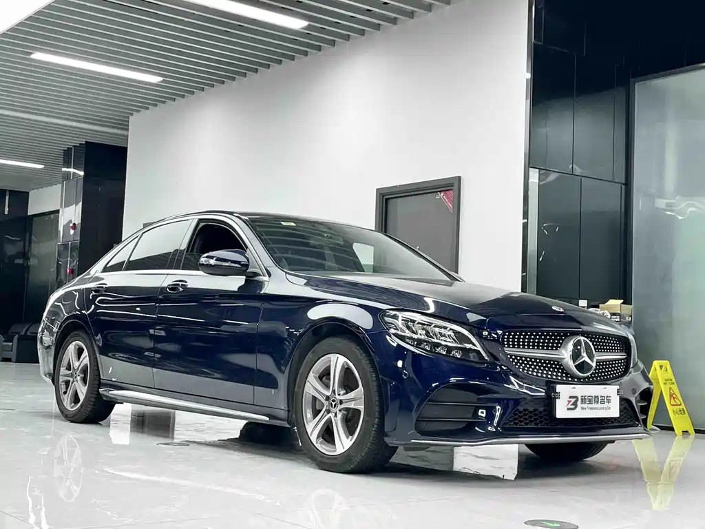 Mercedes-Benz C-Class — миниатюра 3