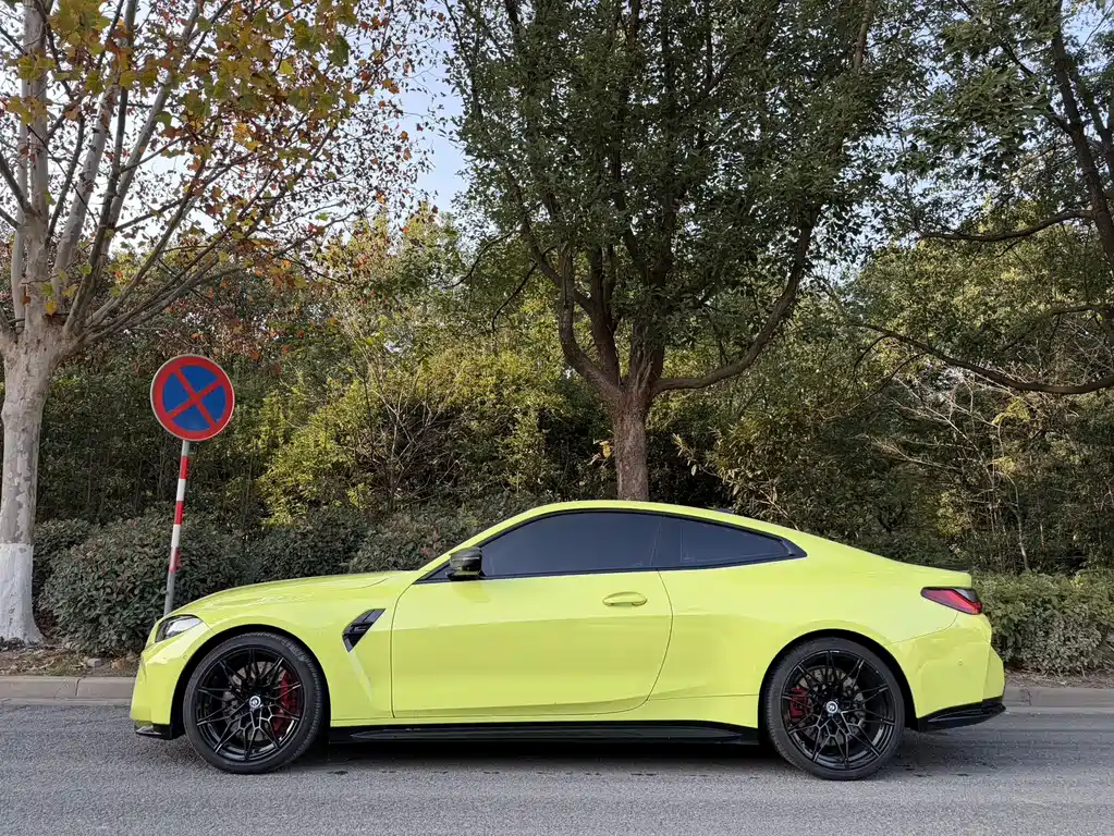 BMW M4