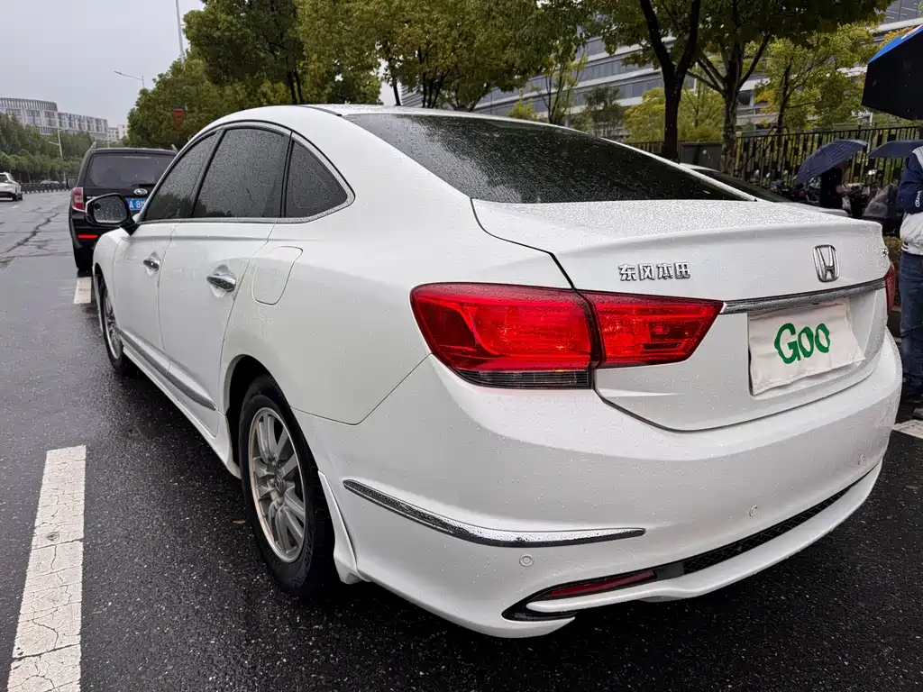 Honda Spirior — миниатюра 4