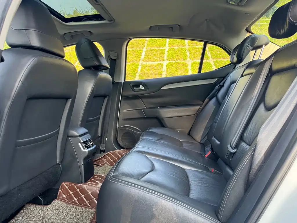 Citroen C4L — миниатюра 10