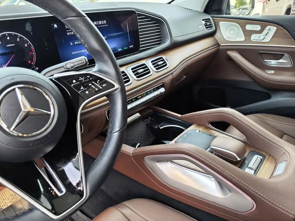 Mercedes-Benz GLE (Import) — миниатюра 5