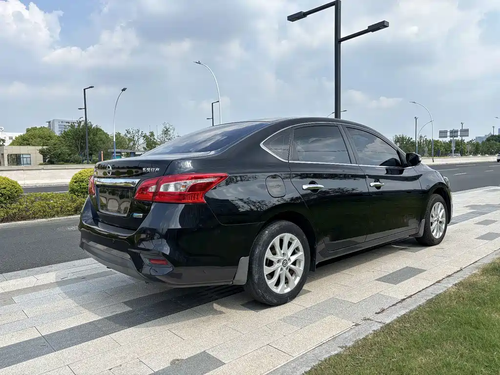 Nissan Sylphy — миниатюра 5