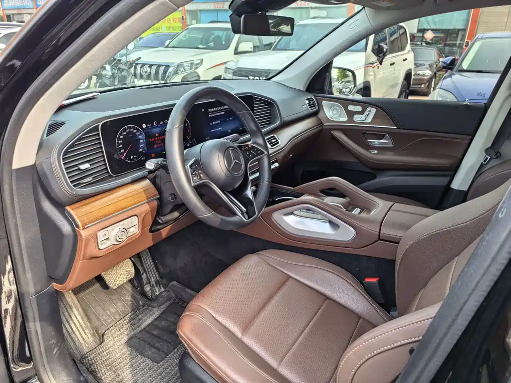 Mercedes-Benz GLE (Import) — миниатюра 3