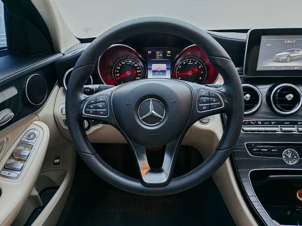 Mercedes-Benz C-Class — миниатюра 9