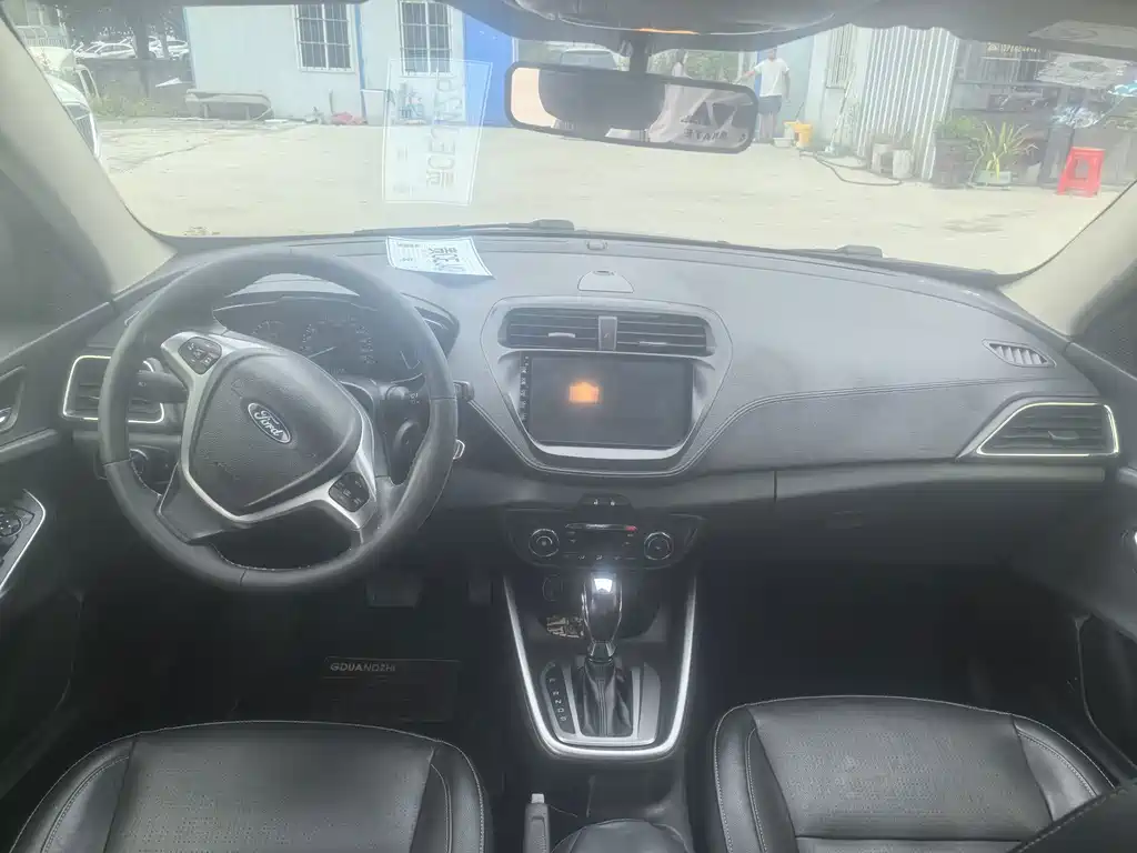 Ford Escort — миниатюра 10