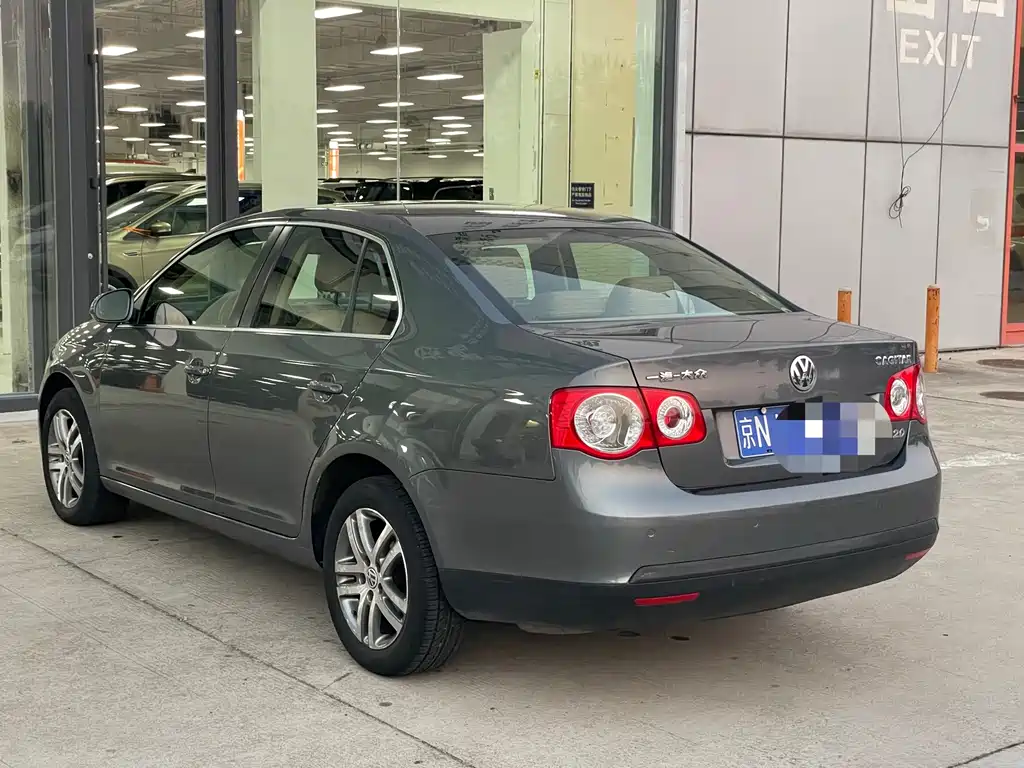 Volkswagen Sagitar — миниатюра 4