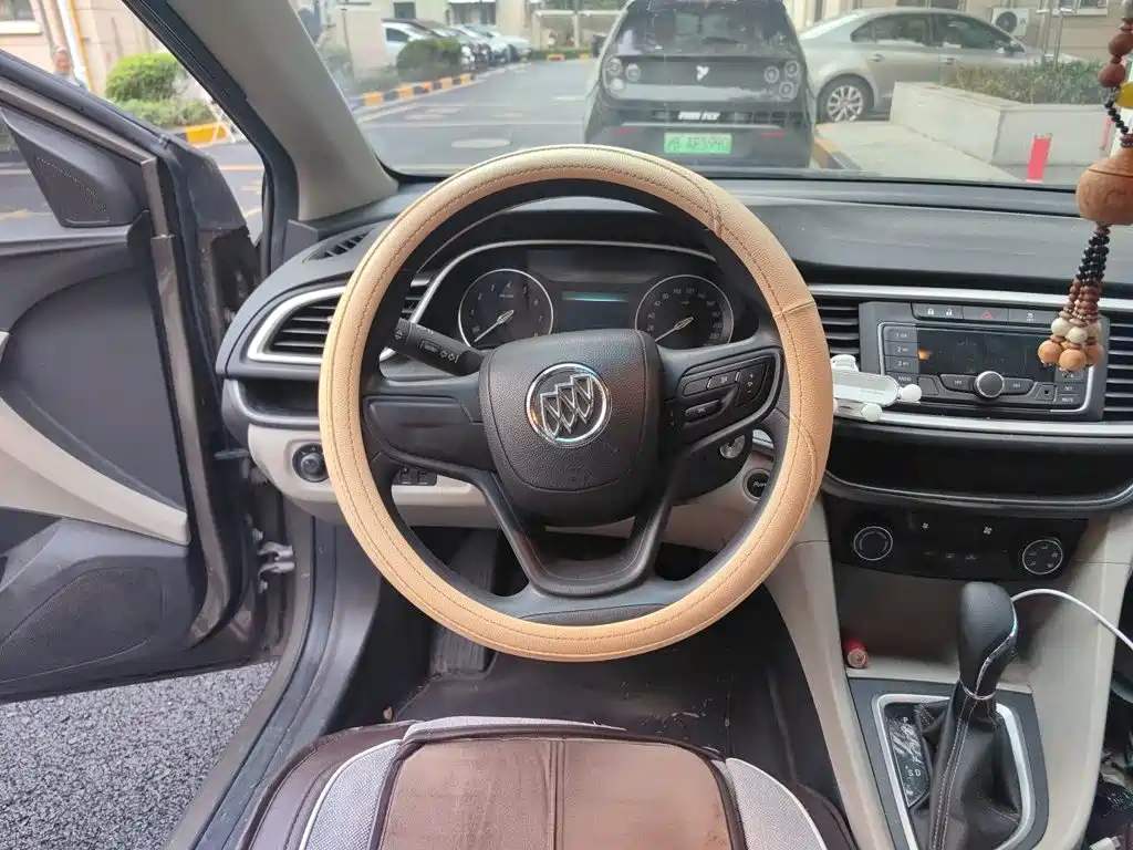 Buick Excelle — миниатюра 3