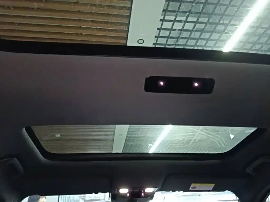 Li Auto Li L8 — миниатюра 18