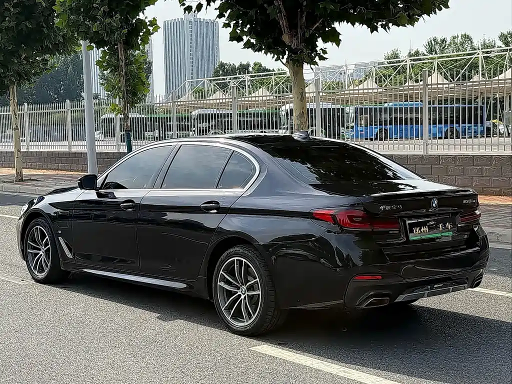 BMW 5 Series New Energy — миниатюра 21
