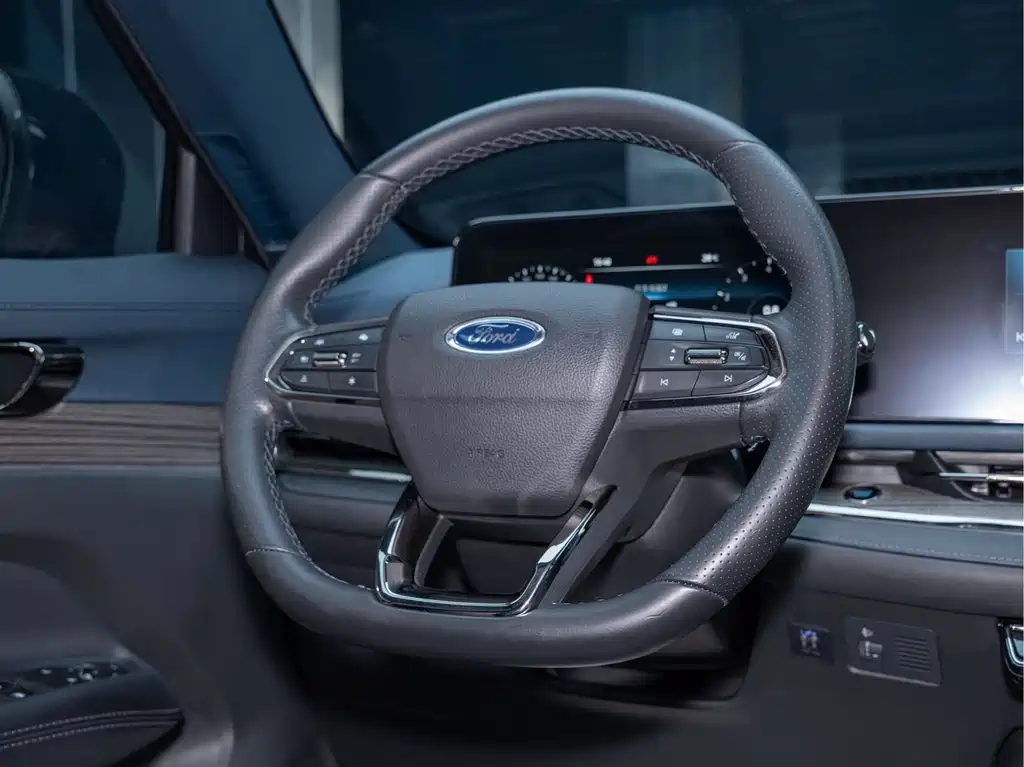 Ford Equator Sport — миниатюра 18