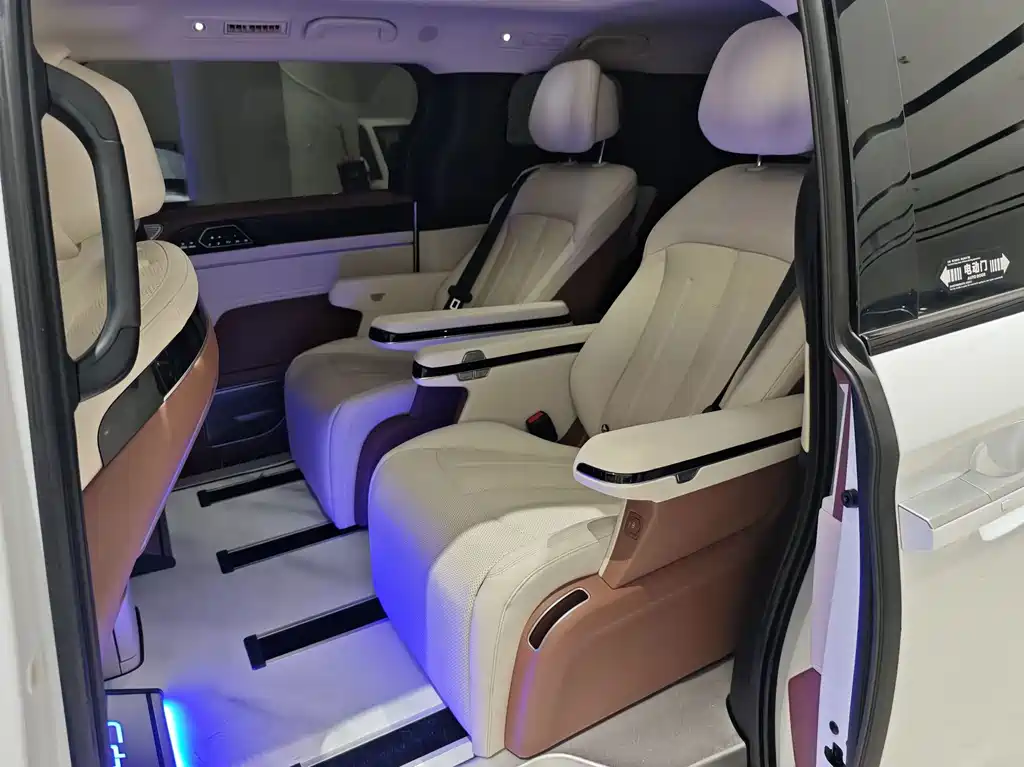 BYD Xia — миниатюра 11